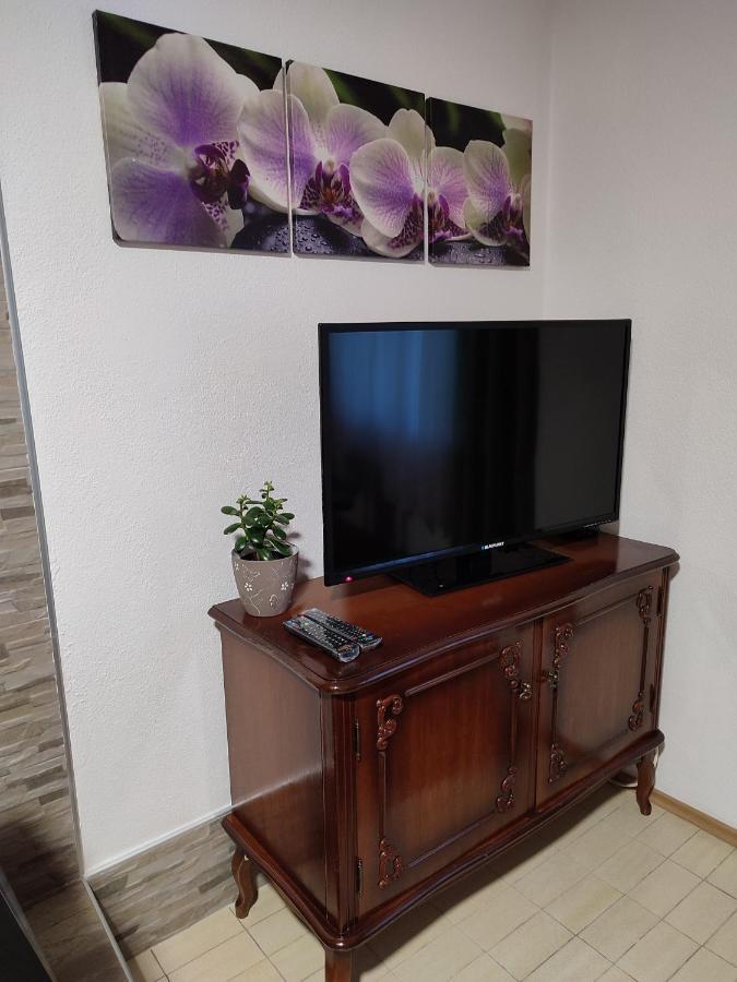 Apartman Adna Kulen Vakuf Exterior photo