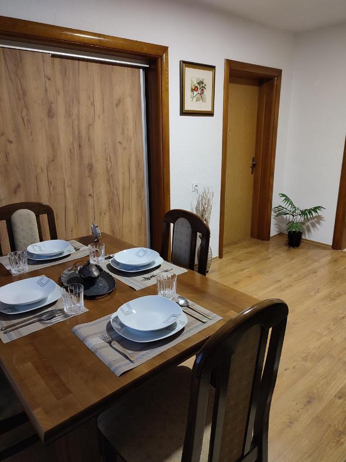 Apartman Adna Kulen Vakuf Exterior photo